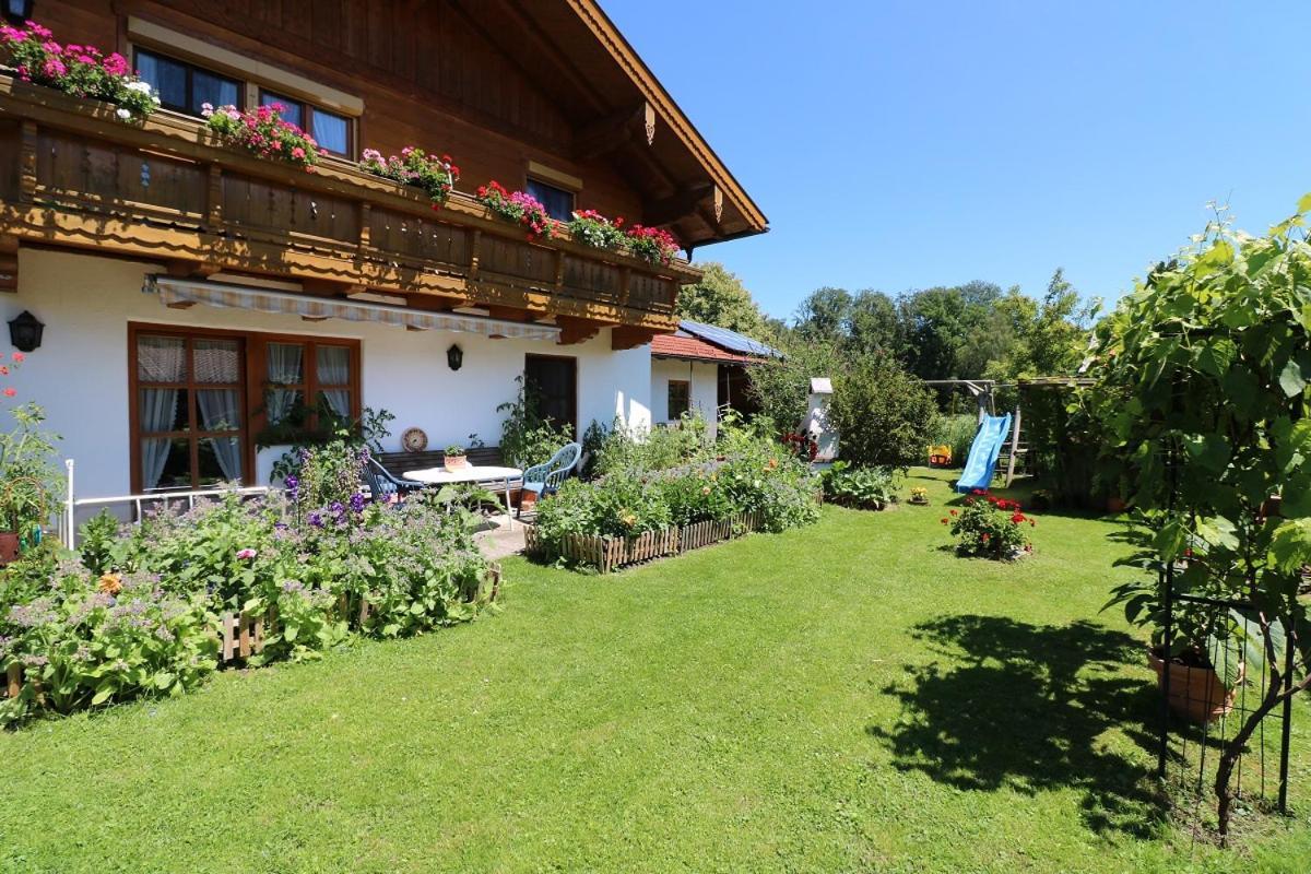 Apartament Haus Blumenfeld-Schwaiger Übersee Zewnętrze zdjęcie